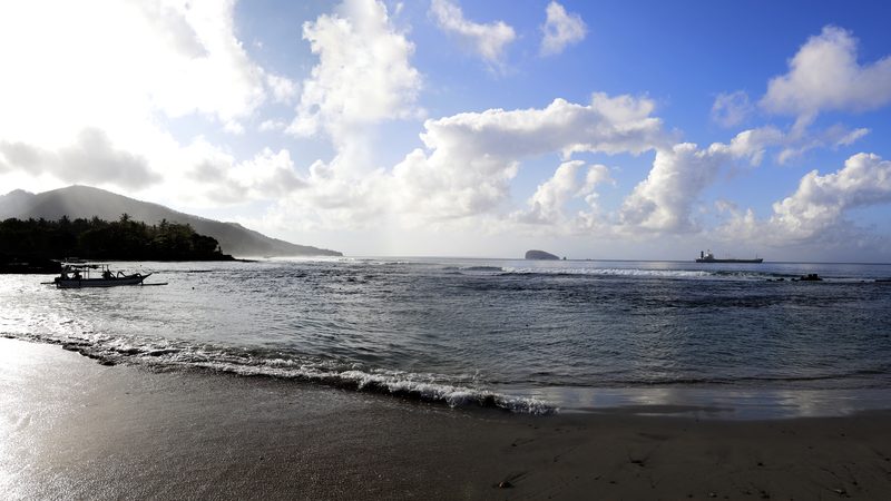 Sengkidu Beach