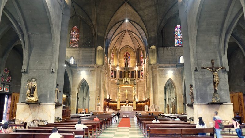 Cathedral Basílica de Nuestra Señora del Rosario de Manizales inside