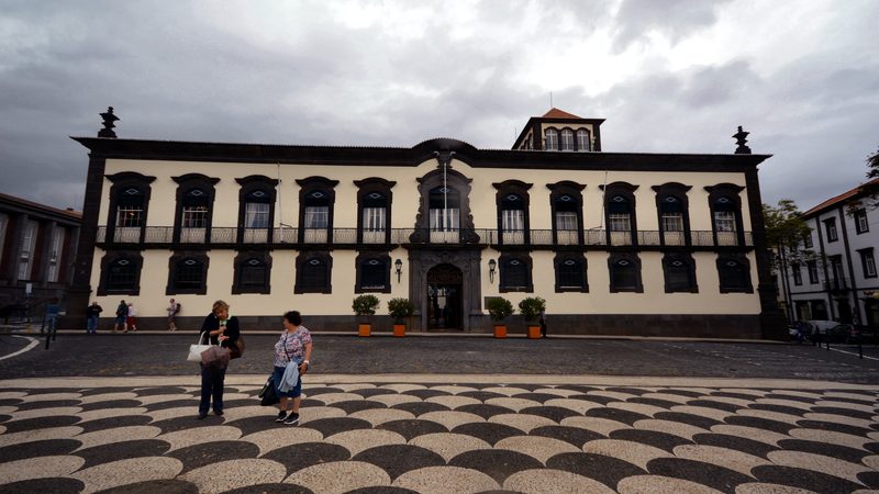 View of facade of Câmara Municipal do Funchal in Funchal DSC 0089