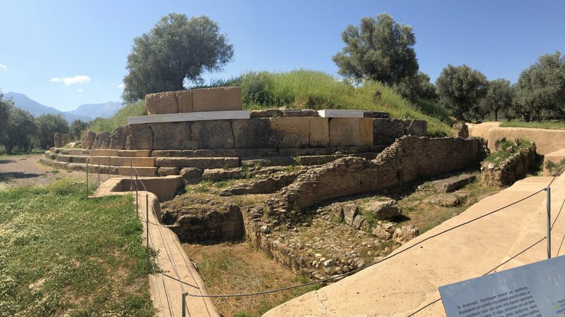 round building and roman stoa