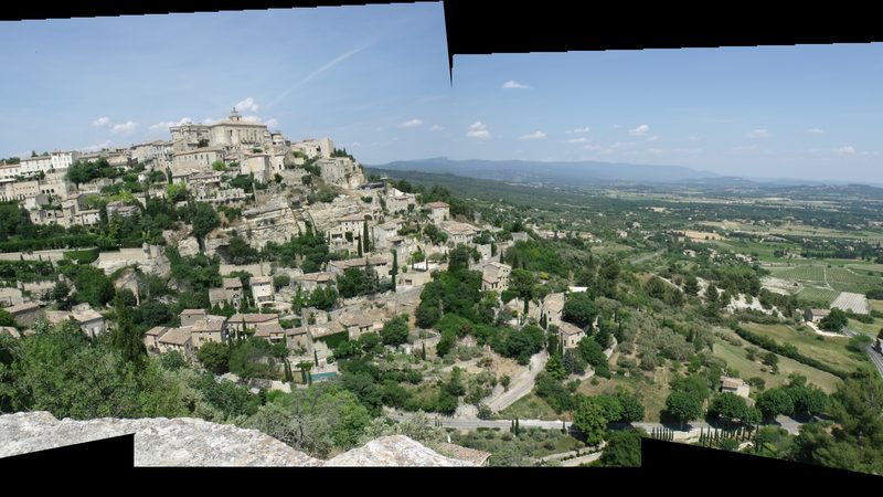Our final photo stop of The Luberon was above the picturesque village of Gordes. Apparently the film maker Rid